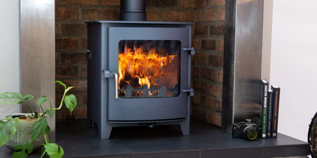 Dalby Smoke Control Eco Multifuel Stove - Town & Country